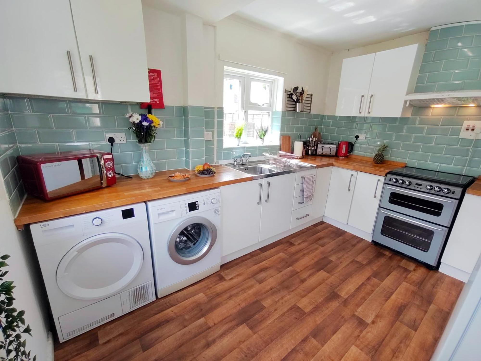 Epicsa - Corporate & Family Stay In 3 Bedroom House With Garden, Free Parking CBG Extérieur photo